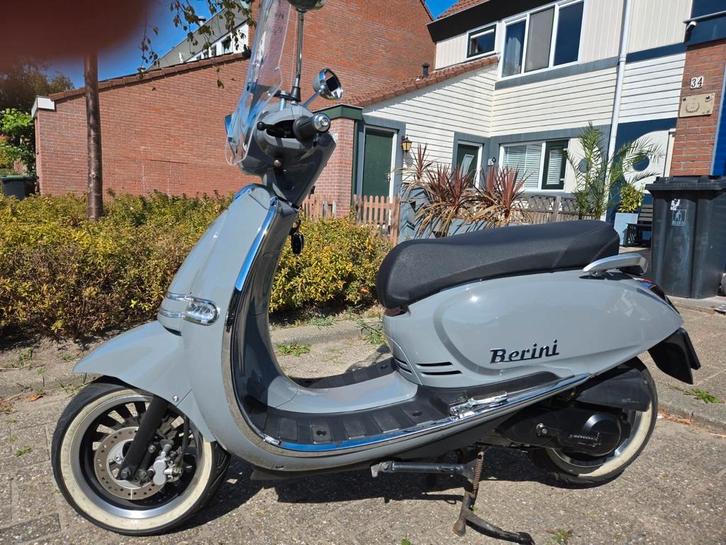 Berini classic zgan, Fietsen en Brommers, Snorfietsen en Snorscooters, Zo goed als nieuw, Overige merken, Benzine, Ophalen