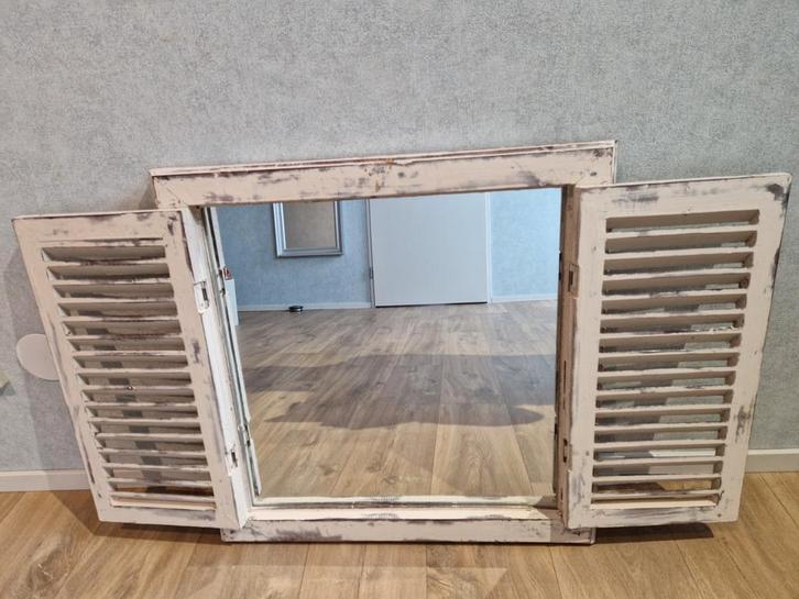 SPIEGEL MET LUIKEN, Huis en Inrichting, Woonaccessoires | Spiegels, Gebruikt, 50 tot 75 cm, Minder dan 100 cm, Vierkant, Ophalen