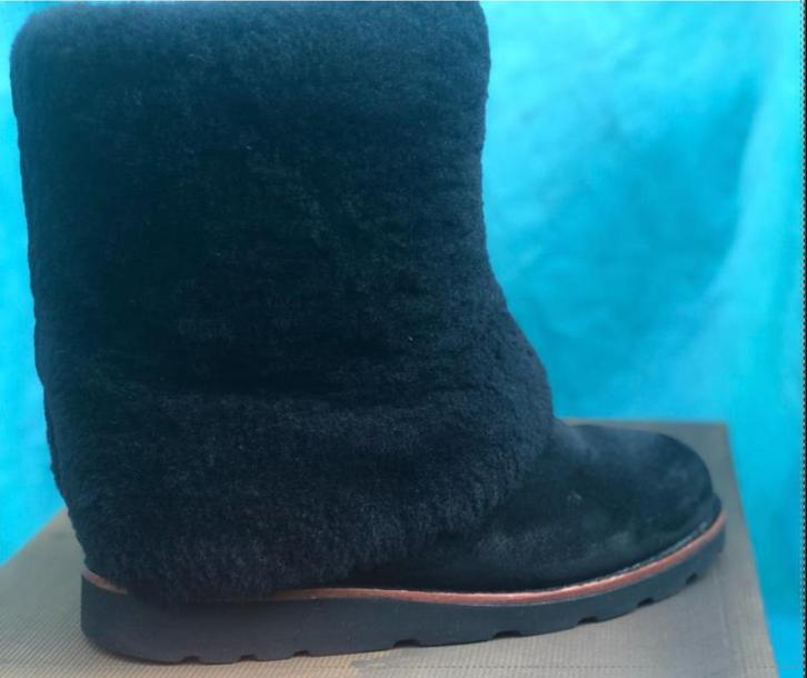 Zwarte Uggs Maylin, maat 39, Kleding | Dames, Schoenen, Nieuw, Lage of Enkellaarzen, Zwart, Verzenden