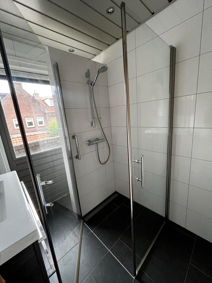 Grohe Douche + Douchecabine (2 deuren), Huis en Inrichting, Badkamer | Complete badkamers, Gebruikt, Ophalen