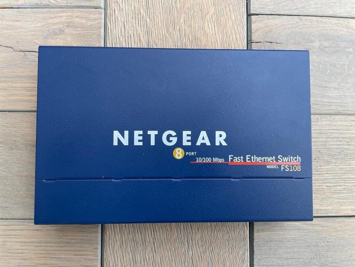 Netgear FS108 8-poort Netwerk Switch, als Nieuw!, Computers en Software, Netwerk switches, Zo goed als nieuw, Ophalen of Verzenden