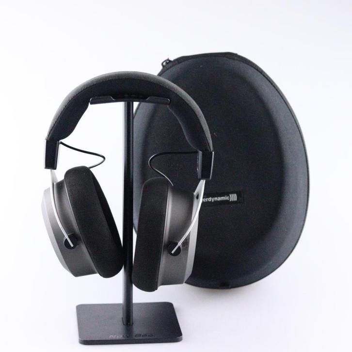 Beyerdynamic Amiron Wireless in hoes | Zeer nette staat, Audio, Tv en Foto, Koptelefoons, Zo goed als nieuw