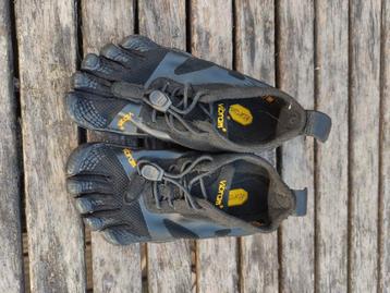 Vibram fivefingers kind maat 29 beschikbaar voor biedingen