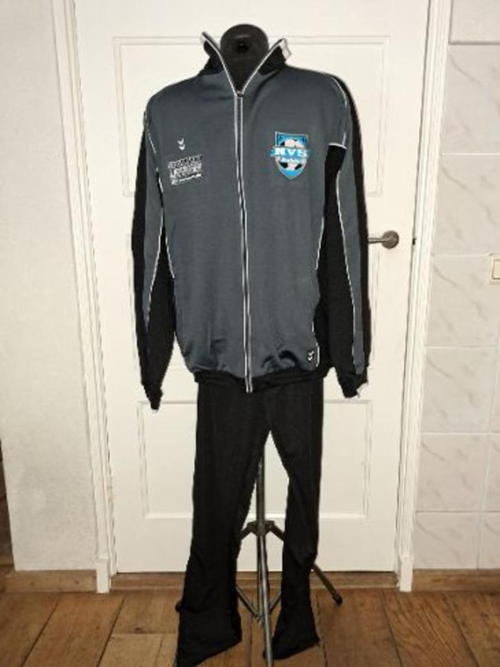 Hummel trainingspak (partij), Sport en Fitness, Voetbal, Nieuw, Trainingspak, Maat XL, Ophalen of Verzenden
