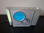 Projectie klok jaren 90, inclusief digitale thermometer., Ophalen of Verzenden, Wandklok