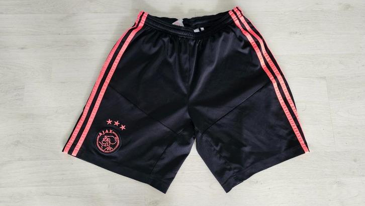 Ajax UIT Short! Seizoen 13/14! Mt 164/XS!, Kleding | Heren, Sportkleding, Zo goed als nieuw, Voetbal, Maat 46 (S) of kleiner, Rood