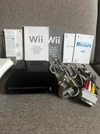 Wii spelcomputer met 7 spellen en Wii balance board, Spelcomputers en Games, Ophalen, Gebruikt, Met 2 controllers
