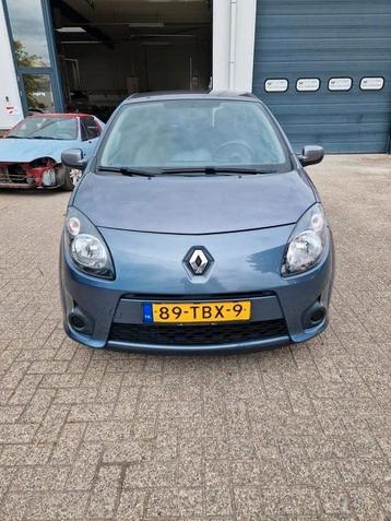Renault Twingo 1.2 16V 2012 Blauw APK 1-8-26  beschikbaar voor biedingen