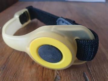 Reflecterende armband beschikbaar voor biedingen