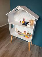 Petite Amelie Houten Poppenhuis, Ophalen, Zo goed als nieuw, Poppenhuis