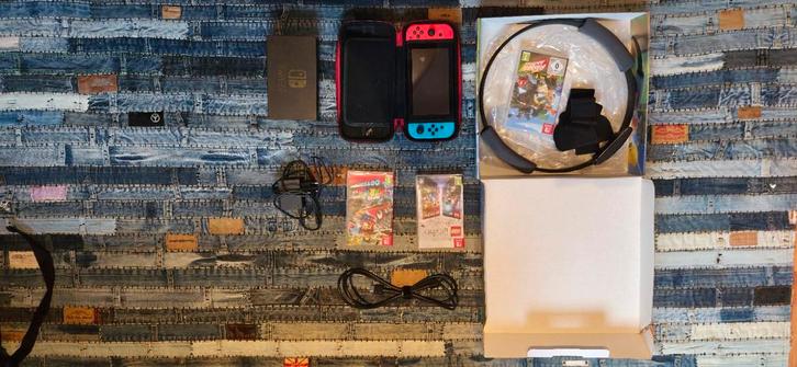 Nintendo Switch compleet pakket + 3 games, Spelcomputers en Games, Games | Nintendo Switch, Ophalen of Verzenden