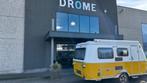 Eriba Touring Triton 430 2026, Caravans en Kamperen, Caravans, Standaardzit, Bedrijf, Schokbreker, 4 tot 5 meter
