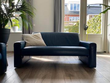 Blauwe leren 3 zitsbank van Gelderland, in goede staat beschikbaar voor biedingen