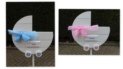 Geboorteborden / Geboortewieg met roze of blauwe versiering., Kinderen en Baby's, Kraamcadeaus en Geboorteborden, Nieuw, Geboortebord