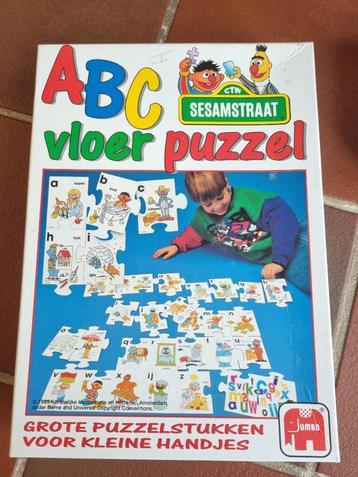 puzzels - Ernie en Bert en Dikkie Dik beschikbaar voor biedingen
