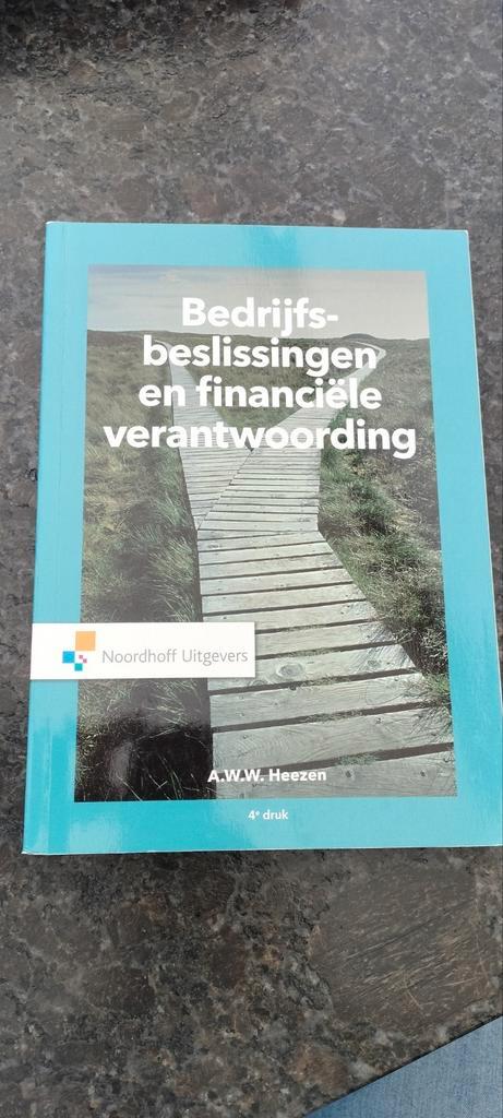 Bedrijfsbeslissingen en financiële verantwoording (4e editie, Boeken, Economie, Management en Marketing, Zo goed als nieuw, Ophalen of Verzenden
