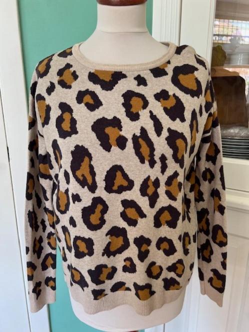 H&M fijn gebreide sweater panterprint maat S., Kleding | Dames, Truien en Vesten, Zo goed als nieuw, Maat 38/40 (M), Beige, Ophalen of Verzenden