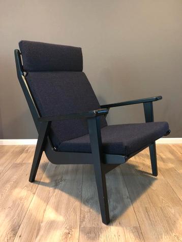 Lotus fauteuil van Rob Parry voor Gelderland beschikbaar voor biedingen