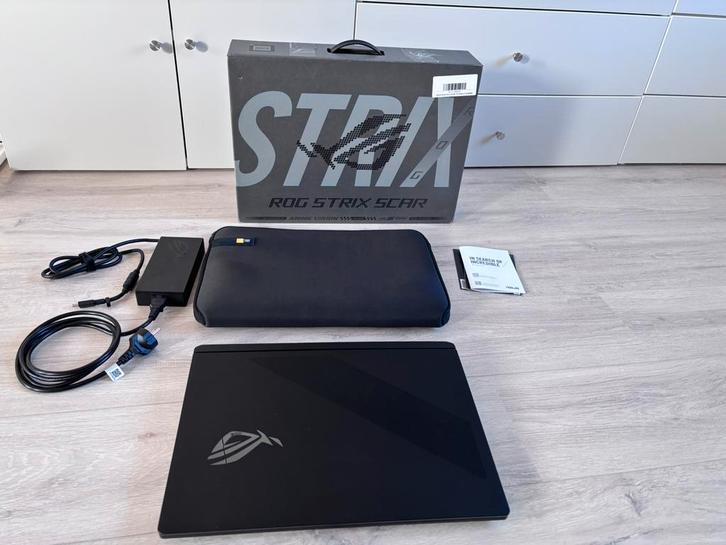 Asus ROG Strix Scar 18 G835LX-SA008W RTX5090 Gaming Laptop, Computers en Software, Windows Laptops, Zo goed als nieuw, 17 inch of meer