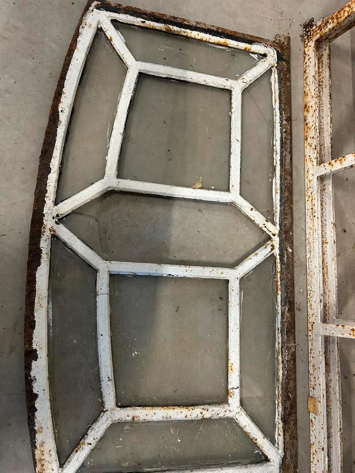 oude Stalramen / koe raam, Doe-het-zelf en Verbouw, Glas en Ramen, Zo goed als nieuw, Minder dan 80 cm, Ophalen
