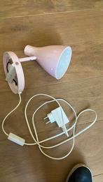 Roze IKEA Snoig wandlamp dimbaar, Huis en Inrichting, Lampen | Wandlampen, Ophalen of Verzenden, Zo goed als nieuw, Metaal