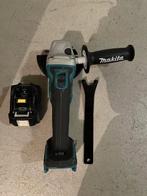 Haakse slijper Makita, Doe-het-zelf en Verbouw, Gereedschap | Slijpmachines, Ophalen of Verzenden, Gebruikt, 700 tot 1000 watt