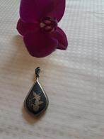 Djokja-zilveren hanger , vintage, Overige voorstellingen, Ophalen of Verzenden, Zo goed als nieuw, Zilver
