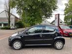 Peugeot 107 1.0 ACTIVE 5-DEURS / AIRCO / RADIO-CD / ELEK. RA, Voorwielaandrijving, Euro 5, Gebruikt, Metallic lak