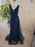 Elegante feestjurk - Maat 40, Kleding | Dames, Jurken, Maat 38/40 (M), Blauw, Ophalen of Verzenden, Onder de knie