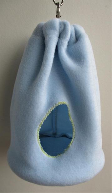 Slaapzakje/tentje licht blauw beschikbaar voor biedingen