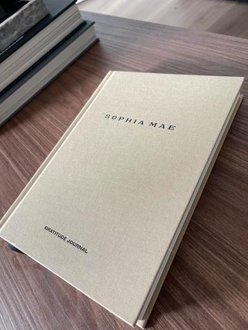 Sophia mae gratitude journal beschikbaar voor biedingen