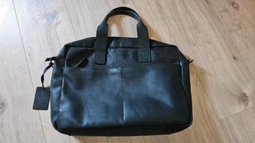 Burkley FUNDAMENTALS VINTAGE JACK
WORKER beschikbaar voor biedingen