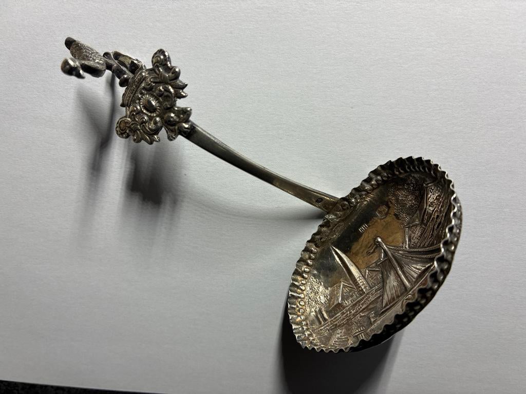 Zilveren roomlepel  gemerkt met HH en lopende leeuw, Antiek en Kunst, Antiek | Goud en Zilver, Zilver, Ophalen of Verzenden