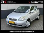 Toyota Yaris 1.3 VVT-i Sol Airco 5d Nieuwe Apk, Voorwielaandrijving, Stof, Gebruikt, 4 cilinders