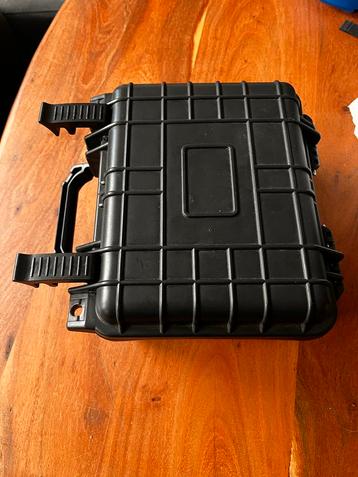 Zwarte Flightcase beschikbaar voor biedingen