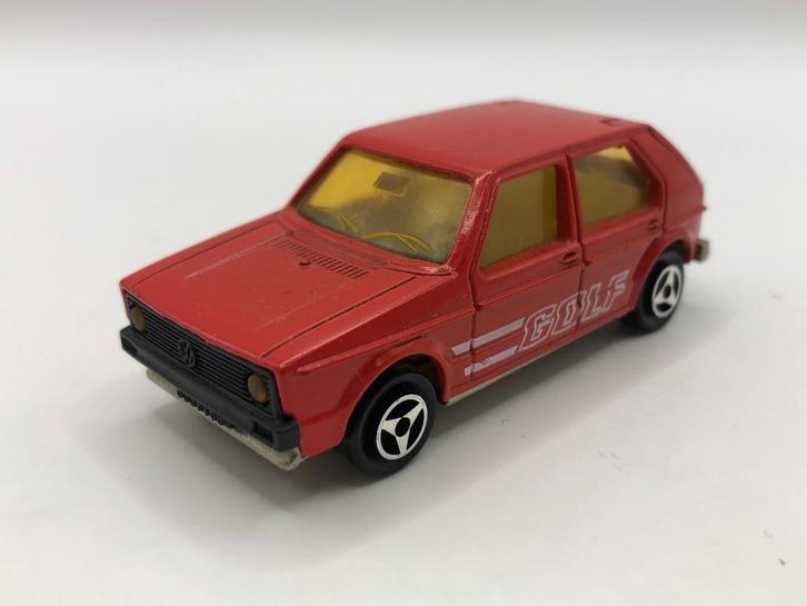 Majorette 210 Volkswagen golf rood -GOED- M7, Hobby en Vrije tijd, Modelauto's | 1:43, Gebruikt, Auto, Overige merken, Ophalen of Verzenden