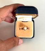 Vintage 14 karaat gouden ring met granaat en parel, Vintage, Vintage, Vintage, Ophalen of Verzenden