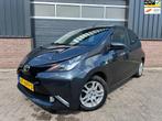 Toyota Aygo 1.0 VVT-i x-play Inclusief grote afleverbeurt, Start-stop-systeem, Stof, Gebruikt, 4 stoelen