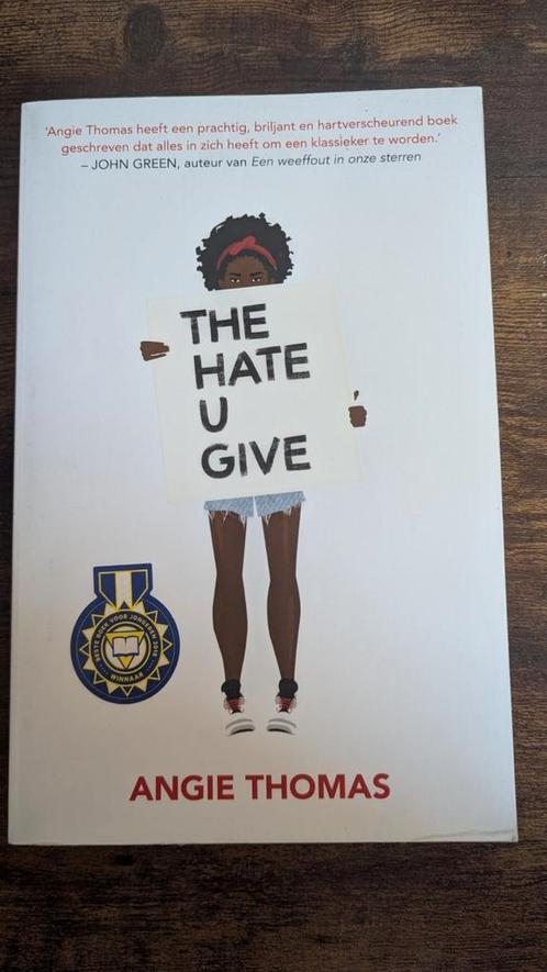 Angie Thomas - The hate u give, Boeken, Kinderboeken | Jeugd | 13 jaar en ouder, Zo goed als nieuw, Ophalen of Verzenden
