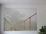 schilderij jungle brug, Huis en Inrichting, Ophalen, 125 cm of meer, Zo goed als nieuw, Foto of Poster
