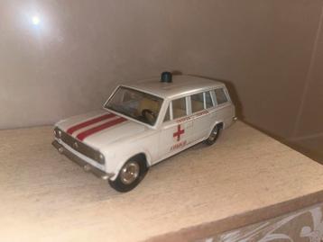 USSR Lada Ambulance 1:43 beschikbaar voor biedingen