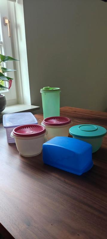 Tupperware Collectie beker kan botervloot kaasdoos bakjes beschikbaar voor biedingen