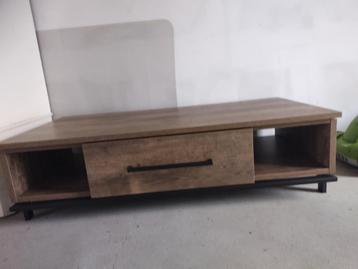Salontafel Elisah industrieel interieur beschikbaar voor biedingen