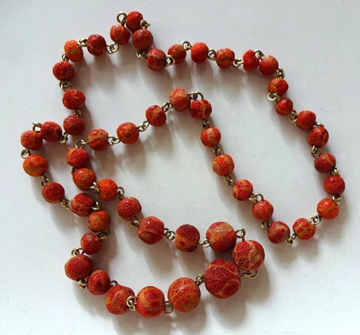 Vintage kralen ketting: rode sponskoraal. 8 - 14 mm, Sieraden, Tassen en Uiterlijk, Antieke sieraden, Ketting, Koper, Met edelsteen