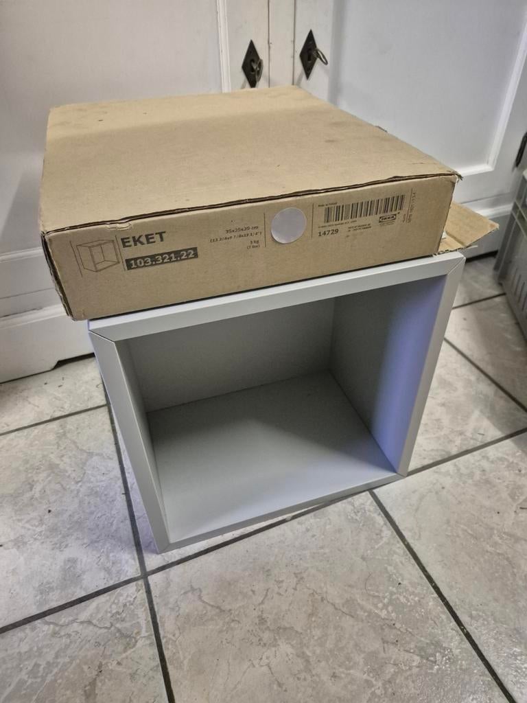 Ikea Eket wandkastjes - 1 nieuw, 1 gebruikt 35x35x25, Huis en Inrichting, Kasten | Wandmeubels, Nieuw, Minder dan 100 cm, Minder dan 150 cm