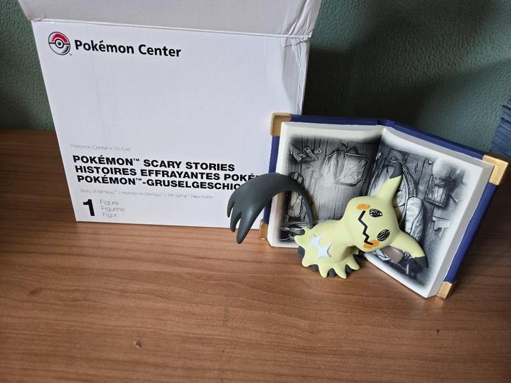 Story of Mimikyu PKC  Vic Lee: Pokémon Scary Stories Figure, Verzamelen, Poppetjes en Figuurtjes, Nieuw, Ophalen of Verzenden