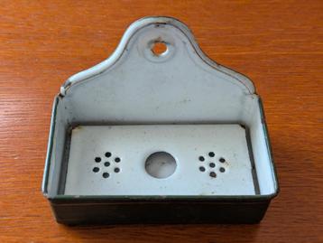 Vintage emaille zeepbakje beschikbaar voor biedingen