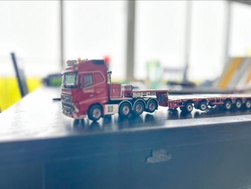 Volvo FH16 8x4 met nooteboom multi px 2+6 trailer, Hobby en Vrije tijd, Modelauto's | 1:50, Zo goed als nieuw, Bus of Vrachtwagen