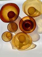 Vintage gekleurd glas Arcoroc Sierra oker kommen glazen kop, Huis en Inrichting, Keuken | Servies, Glas of Glazen, N, N, Ophalen of Verzenden