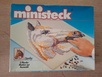 Ministeck beschikbaar voor biedingen